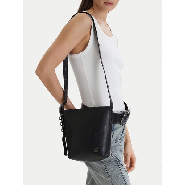 Torebka G-Star Raw. Czarne listonoszki G-Star Raw, bez wzorów, retro, bez dodatków. Za 126.99 zł.