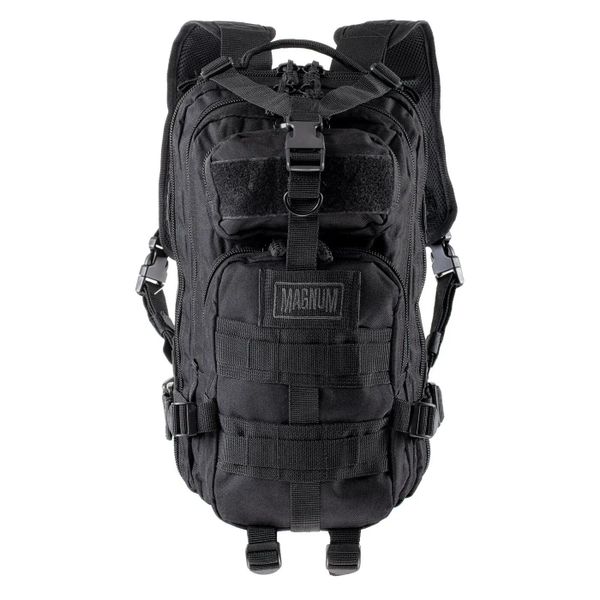 Torba turystyczna Magnum Fox 25 L. Czarne torby podróżne MAGNUM, bez wzorów. Za 217.26 zł.
