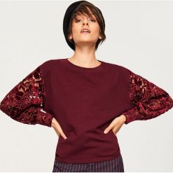 Bluza z ażurowymi rękawami - Bordowy. Bluzy marki Reserved. W wyprzedaży za 69.99 zł.