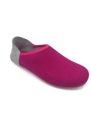 Living Kitzbühel Kapcie w kolorze fioletowym rozmiar: 33. Różowe kapcie Living Kitzbühel, bez wzorów. Za 66.00 zł.