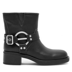 Botki Badura. Czarne botki Badura, bez wzorów, bez obcasa, na płaskiej podeszwie, bez zapięcia. Za 257.99 zł.