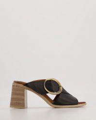 KLAPKI NA OBCASIE 10206 BLACK. Czarne klapki Venezia, bez wzorów, ze skóry, bez obcasa, na obcasie, bez zapięcia. Za 199.00 zł.