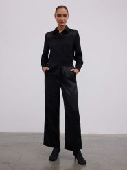 BGN Spodnie w kolorze czarnym rozmiar: 40. Czarne spodnie materiałowe BGN, bez wzorów, z materiału. Za 132.98 zł.