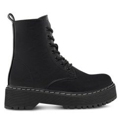Botki JENNY. Czarne botki Jenny, bez wzorów, bez obcasa, na płaskiej podeszwie, bez zapięcia. Za 179.99 zł.