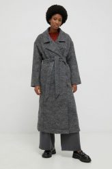 Answear Lab płaszcz z wełną kolor szary przejściowy oversize. Szare płaszcze Answear Lab, l, bez wzorów, z wełny, klasyczne, bez kaptura. W wyprzedaży za 362.99 zł.