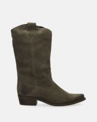 ZAMSZOWE KOWBOJKI Z HAFTEM 7962 MAR GREEN. Zielone botki Venezia, bez wzorów, ze skóry, bez obcasa, bez zapięcia. Za 569.00 zł.