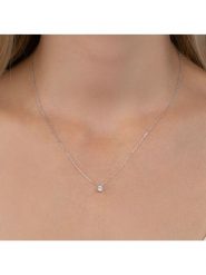 L'atelier précieux Srebrny naszyjnik z zawieszką - dł. 45 cm rozmiar: onesize. Szare naszyjniki l'Atelier precieux, z materiału, z cyrkonią, srebrne. Za 132.67 zł.