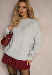 Jasnoszary Klasyczny Sweter z Wełną i Wiskozą o Luźnym Kroju Omethea. Szare swetry Renee, bez wzorów, z jeansu, casualowe, bez ramiączek. Za 149.99 zł.