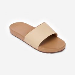 Klapki damskie Decathlon 550 Petal. Brązowe klapki Decathlon, bez wzorów, z materiału, sportowe, bez obcasa, na płaskiej podeszwie, bez zapięcia. Za 79.99 zł.