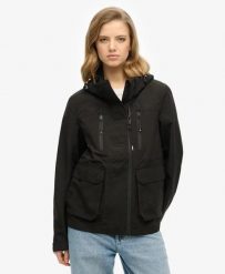 Superdry Kurtka z kapturem Ultimate Tech Windbreaker – Slim, Czarna. Czarne kurtki Superdry, bez wzorów, z kapturem. Za 626.70 zł.