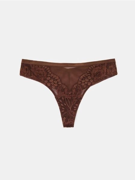Koronkowe stringi z siateczką - brązowy. Brązowe stringi Sinsay, bez wzorów, z koronki. Za 12.99 zł.