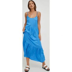 Answear Lab sukienka maxi rozkloszowana. Niebieskie sukienki Answear Lab, m, bez wzorów, z satyny, bez kołnierzyka, bez ramiączek, maxi, rozkloszowane. W wyprzedaży za 114.99 zł.