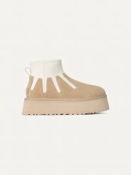 UGG Skórzane botki "Classic Mini Dipper Sunwave" w kolorze beżowo-białym rozmiar: 39. Białe botki UGG, bez wzorów, z materiału, bez obcasa, na platformie, bez zapięcia. Za 726.48 zł.