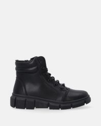 CZARNE BOTKI DAMSKIE S013LEBLOBB007. Czarne botki Venezia, bez wzorów, ze skóry, bez obcasa, bez zapięcia. Za 299.00 zł.