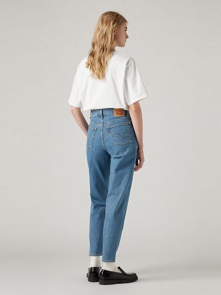 Levi's Dżinsy - Mom fit - w kolorze niebieskim rozmiar: W23/L27. Niebieskie jeansy Levi's, l, z aplikacjami, klasyczne, z podwyższonym stanem. Za 122.67 zł.