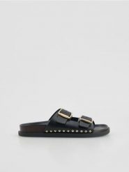 Skórzane klapki - czarny. Czarne klapki Reserved, bez wzorów, ze skóry, bez obcasa, bez zapięcia. Za 199.99 zł.