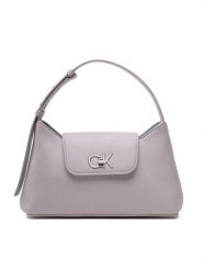 Calvin Klein Torebka Re-Lock Shoulder Bag Md K60K610769 Fioletowy. Fioletowe torebki klasyczne Calvin Klein, bez wzorów, ze skóry, bez dodatków. Za 699.99 zł.