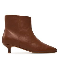 Botki Balagan. Brązowe botki BALAGAN, bez wzorów, bez obcasa, na szpilce, bez zapięcia. Za 559.99 zł.