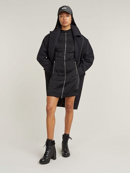 G-Star Sukienka w kolorze czarnym rozmiar: L. Czarne sukienki G-Star, l, bez wzorów, retro, bez kołnierzyka, bez ramiączek, mini. Za 480.90 zł.