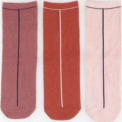 Skarpetki 3 pack - Brązowy. Skarpetki marki Reserved. W wyprzedaży za 14.99 zł.