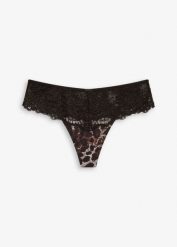 Stringi z delikatnej koronki. Czarne stringi bonprix, bez wzorów, z koronki. Za 39.99 zł.