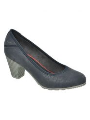 S.Oliver Czółenka w kolorze granatowym rozmiar: 40. Niebieskie czółenka S.Oliver, bez wzorów, klasyczne, bez obcasa, bez zapięcia. Za 144.58 zł.