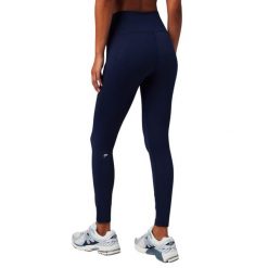 Damskie legginsy Fabletics On-The-Go. Niebieskie legginsy FABLETICS, bez wzorów, z materiału, sportowe. Za 353.00 zł.