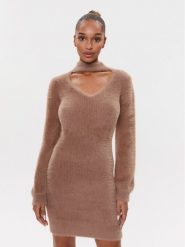 Guess Sukienka dzianinowa W3BK0Z Z3BS0 Brązowy Slim Fit. Brązowe sukienki Guess, xxl, z aplikacjami, z dzianiny, bez kołnierzyka, bez ramiączek. Za 309.99 zł.