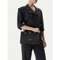 Torebka LOVE MOSCHINO. Brązowe torebki klasyczne Love Moschino, bez wzorów, klasyczne, bez dodatków. Za 879.99 zł.