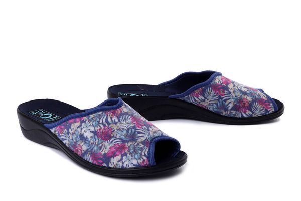 ADANEX 28775 SIK10ND granatowy, kapcie damskie. Niebieskie kapcie Adanex, bez wzorów. Za 55.19 zł.