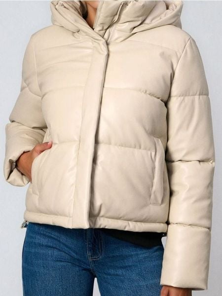 Pikowana kurtka puffer - kremowy. Białe kurtki Sinsay, l, bez wzorów, bez kaptura. Za 99.99 zł.