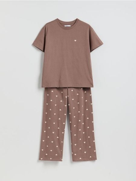 Dwuczęściowa piżama w serca - brązowy. Brązowe piżamy Reserved, l, bez wzorów, z bawełny, bez kołnierzyka, bez ramiączek. Za 79.99 zł.