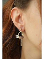 Pierres delicates Pozłacane kolczyki z ametystami rozmiar: onesize. Szare kolczyki Pierres delicates, z ametystem, pozłacane. Za 135.17 zł.