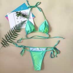 Bikini tie-dye plażowe z regulowanymi sznurkami Hwaja. Zielone bikini Intica, bez wzorów, z materiału, eleganckie. Za 129.00 zł.