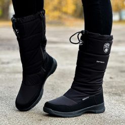 Czarne zimowe śniegowce damskie z membraną American Club Softshell Sn1. Czarne śniegowce American CLUB, bez wzorów, z jeansu, bez zapięcia. Za 249.00 zł.