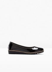 Baleriny. Czarne baleriny bonprix, bez wzorów, eleganckie, bez obcasa, bez zapięcia. Za 94.99 zł.