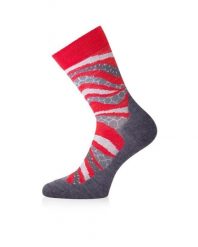 Skarpety merino WLF. Czerwone skarpetki LASTING, bez wzorów, z elastanu. Za 63.00 zł.