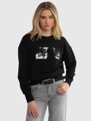 Bluza damska z aplikacją czarna Oneidea 906. Czarne bluzy BIG STAR, l, z aplikacjami, z bawełny, bez kaptura. W wyprzedaży za 139.99 zł.