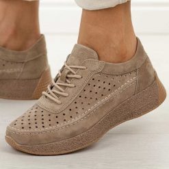 J.Brązowe pikowane skórzane półbuty damskie Sergio Leone sp013. Brązowe półbuty wsuwane Sergio Leone, na jesień, bez wzorów, z jeansu, casualowe, z okrągłym noskiem, bez obcasa, na płaskiej podeszwie. Za 219.00 zł.