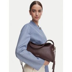 Torebka Liu Jo. Czerwone torebki klasyczne Liu Jo, bez wzorów, klasyczne, bez dodatków. Za 599.99 zł.