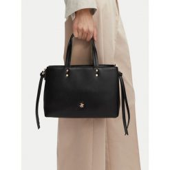 Torebka Beverly Hills Polo Club. Czarne torebki klasyczne Beverly Hills Polo Club, bez wzorów, klasyczne, bez dodatków. Za 249.99 zł.
