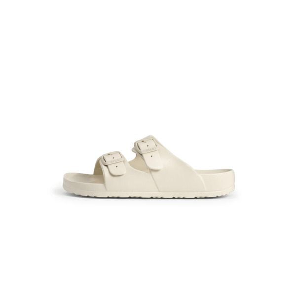 Klapki damskie Fila Matero. Brązowe klapki Fila, bez wzorów, z materiału, biznesowe, bez obcasa, bez zapięcia. Za 79.00 zł.
