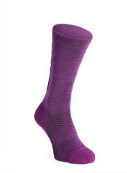 Skarpety rowerowe Mons Royale Atlas Crew Sock. Fioletowe skarpetki Mons Royale, bez wzorów, z elastanu. Za 86.89 zł.