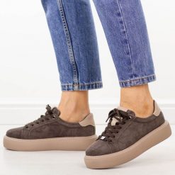 Brązowe /be skórzane półbuty damskie Filippo Dp6119/26. Brązowe półbuty wsuwane Filippo, na jesień, bez wzorów, z jeansu, eleganckie, bez obcasa, na platformie. Za 249.00 zł.