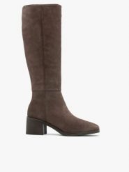 Brązowe kozaki ze skóry welurowej. Brązowe kozaki Brawo sp. z o.o., bez wzorów, ze skóry, eleganckie, bez obcasa, na obcasie, bez zapięcia. Za 599.99 zł.