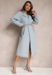 Niebieski Płaszcz z Jeansu z Przetarciami i Paskiem ze Sprzączką Umiorrea. Niebieskie płaszcze Renee, m, bez wzorów, z denimu, eleganckie, bez kaptura. W wyprzedaży za 167.99 zł.