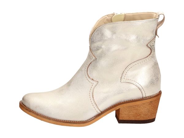 Złote skórzane Polskie kowbojki damskie botki zimowe Deoni B71b Gl. Żółte botki Deoni, bez wzorów, z nubiku, eleganckie, bez obcasa, na obcasie, bez zapięcia. Za 529.00 zł.