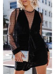Milan Kiss Sukienka w kolorze czarnym rozmiar: M. Czarne sukienki Milan Kiss, na co dzień, m, bez wzorów, bez kołnierzyka, bez ramiączek, mini, proste. Za 127.65 zł.
