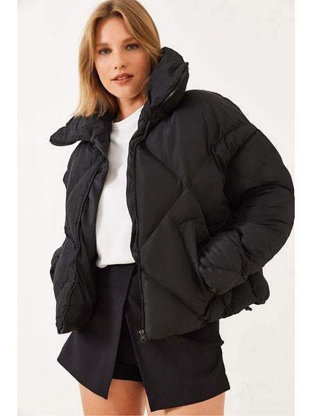 Bianco Lucci Kurtka zimowa w kolorze czarnym rozmiar: 38. Czarne kurtki Bianco Lucci, na zimę, bez wzorów, z puchu, bez kaptura. Za 108.99 zł.