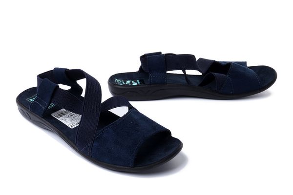 ADANEX 17497 SAK36NN granatowy, sandały damskie. Niebieskie sandały Adanex, bez wzorów, bez obcasa, bez zapięcia. Za 79.04 zł.